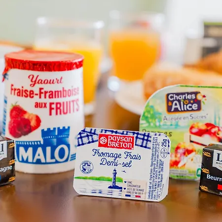 B&B Hotel Chatellerault Otel