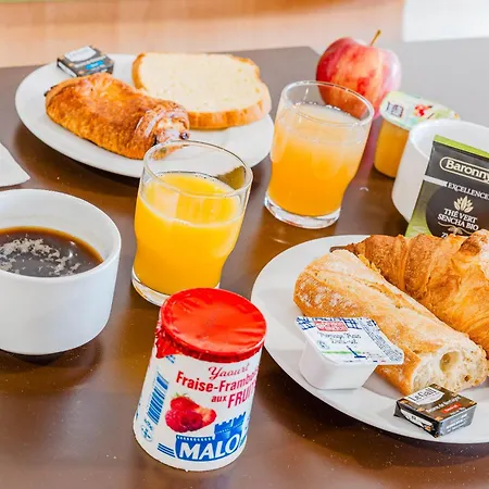 B&B Hotel Chatellerault Otel 2*