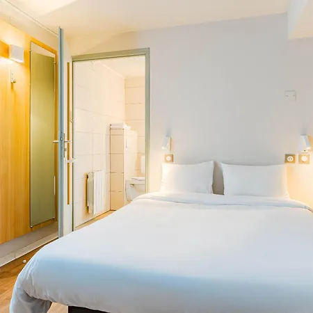 B&B Hotel Chatellerault 2*