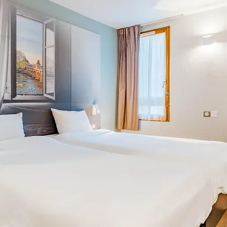 B&B Hotel Chatellerault Otel