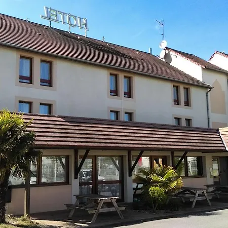 B&B Hotel Chatellerault Otel 2*