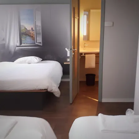 ホテル B&B Hotel Chatellerault シャテルロー