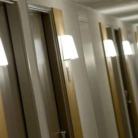 B&B Hotel Chatellerault Hotel 2*