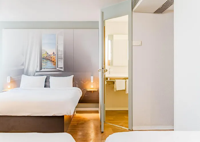 B&B Hôtel Chatellerault Hotel 2*