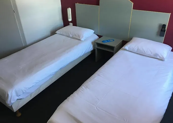 B&B Hôtel Chatellerault Hotel