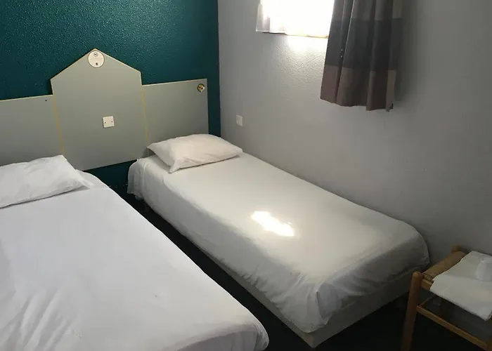 Hotel B&B Hôtel Chatellerault 2*